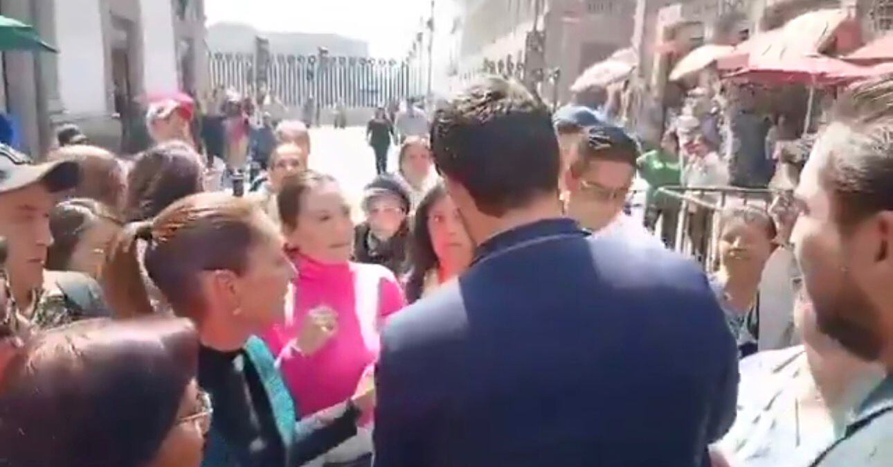 El incómodo momento tuvo lugar en el Zócalo