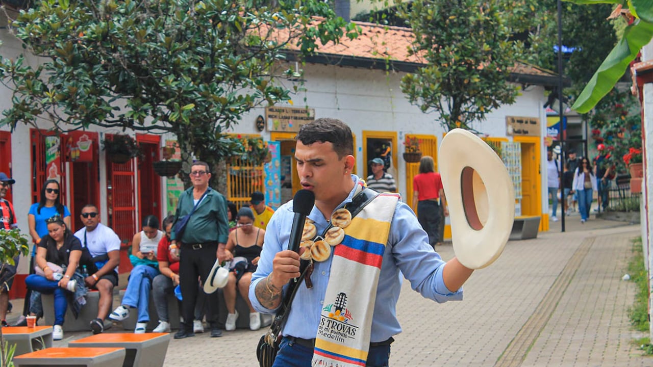 La trova paisa hace parte de la cultura antioqueña que se va pasando de generación en generación.
