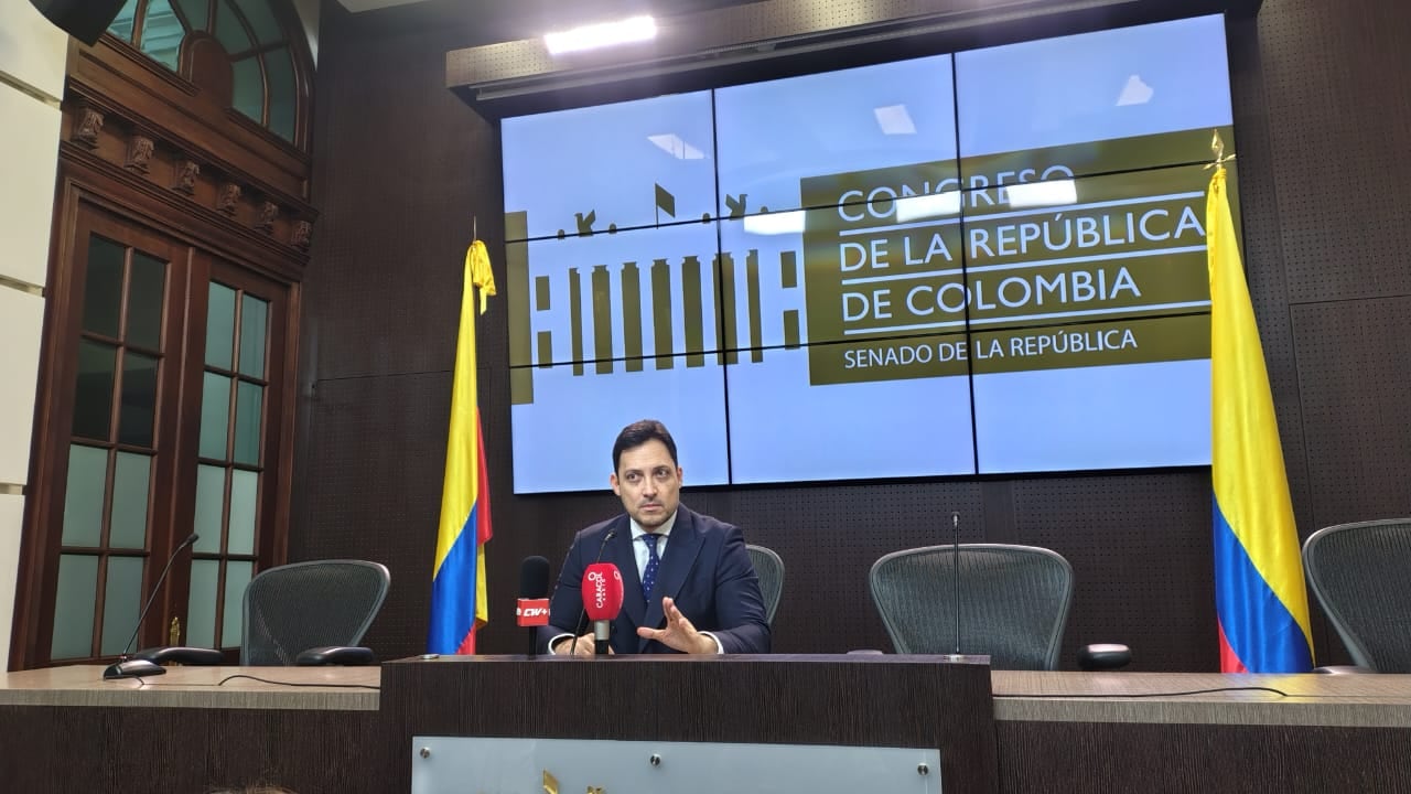 Carlos Fernando Motoa, senador de la República, agradeció a las personas que lo apoyaron.