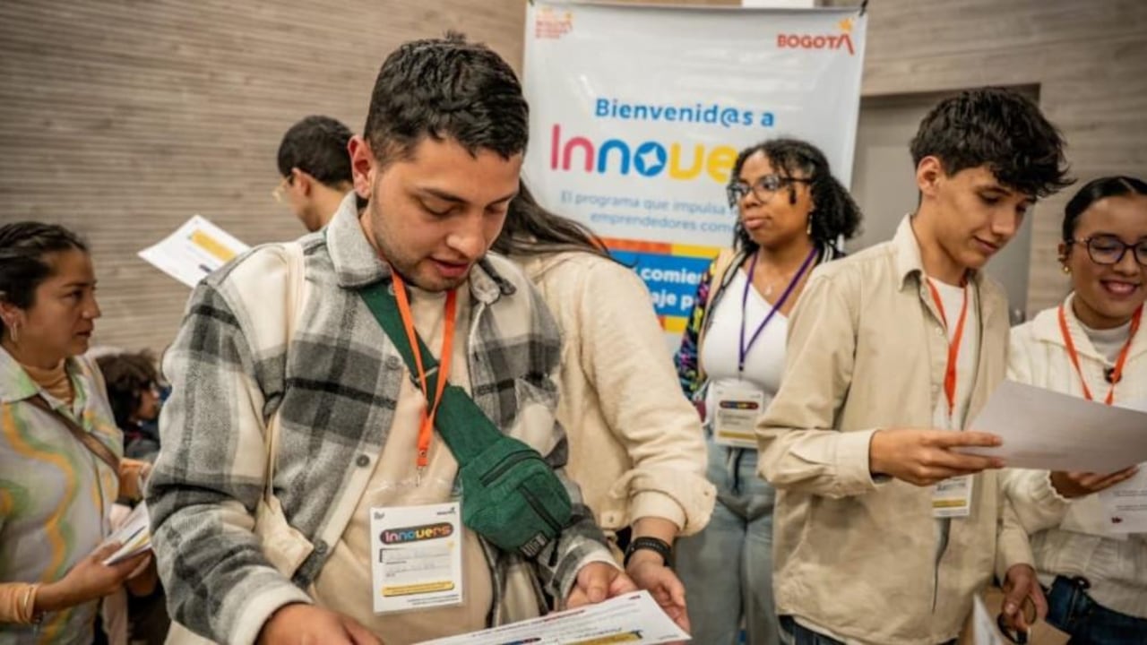 Talleres gratis para jóvenes emprendedores por medio del programa 'Innovers Bogotá'.