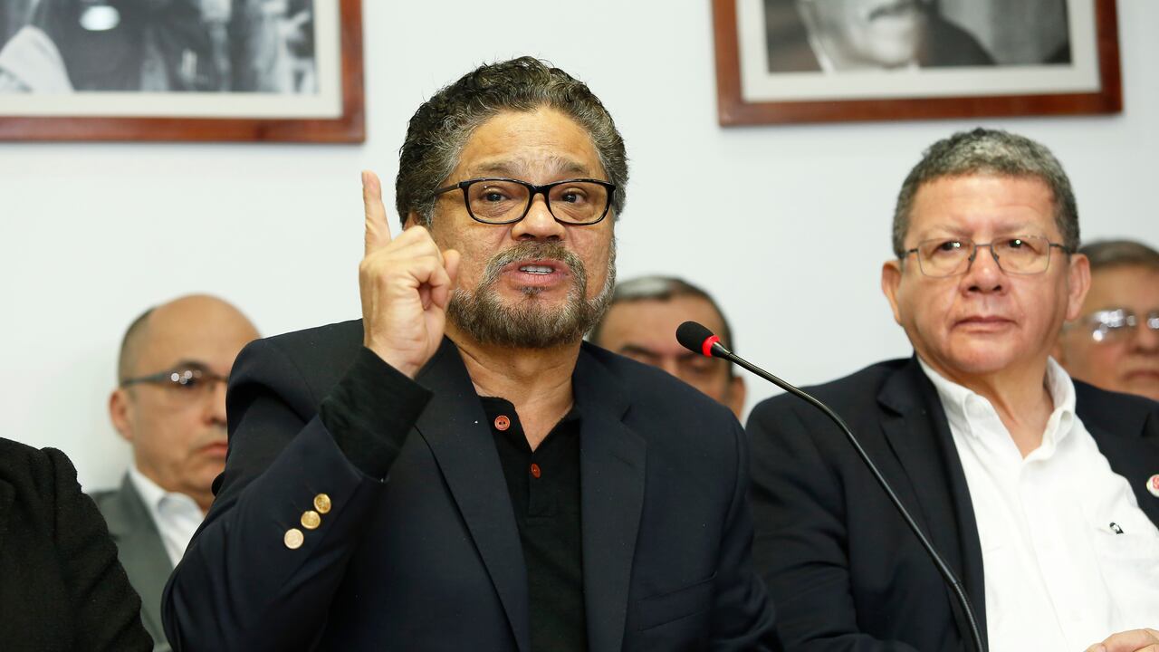 Con la captura de Jesus Santrich el exjefe guerrillero Ivan Marquez en una rueda de prensa del partido politico FARC en Bogota le pidio al presidente Juan Manuel Santos "cumplir con la palabra empeñada.
Bogota abril 10 2018
Foto Guillermo Torres revista Semana