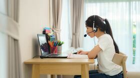 Saber un segundo idioma es indispensable para la vida laboral.