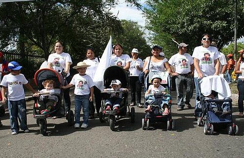 La marcha en Neiva comenzó en el estadio de fútbol Alfonso Plazas Alcid y luego de un recorrido por la ciudad regresó al punto de partida. Neiva - Huila