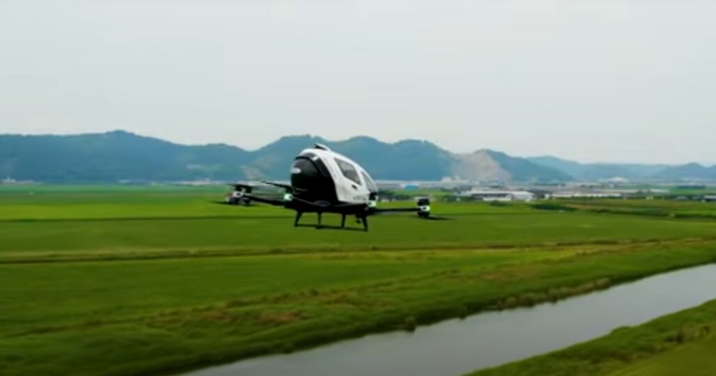 Según la Aeronáutica Civil, el transporte de personas en este tipo de aeronaves está prohibido.
