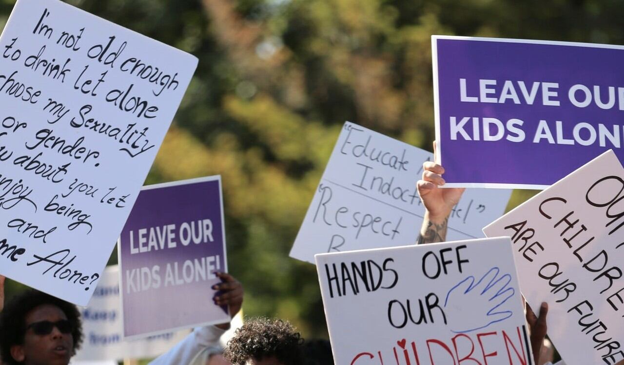 Ciudadanos de Canadá protestan contra la enseñanza de la ideología de género en los colegios