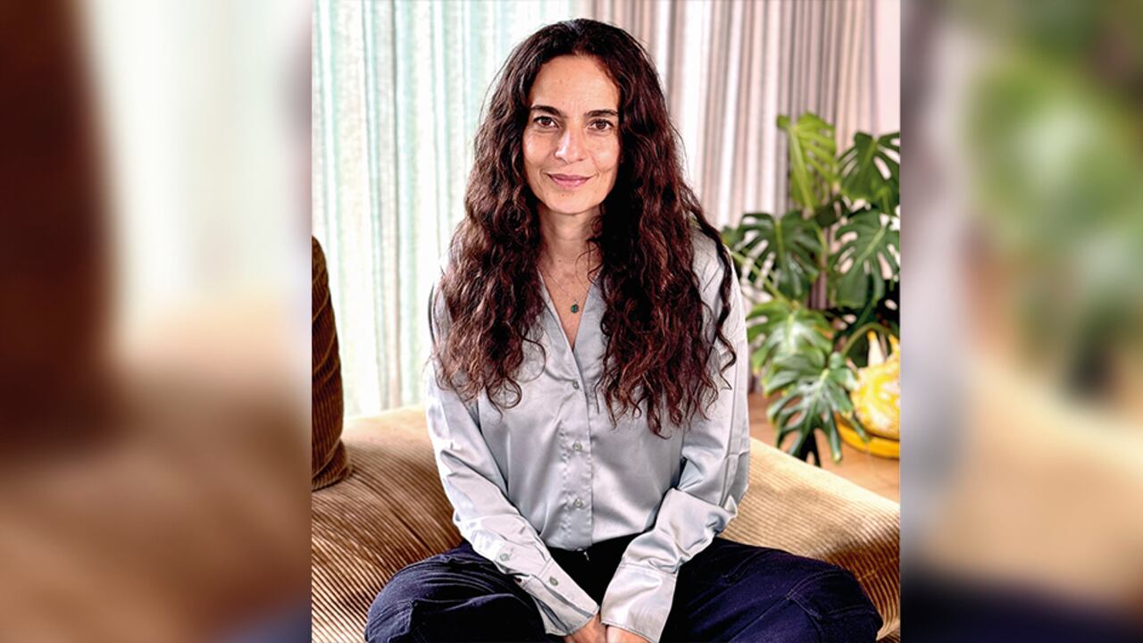 Nacida en Cali, Patricia se estrenó en la televisión en el programa Brújula mágica. Dejó su carrera de arquitecta para dedicarse a la actuación.