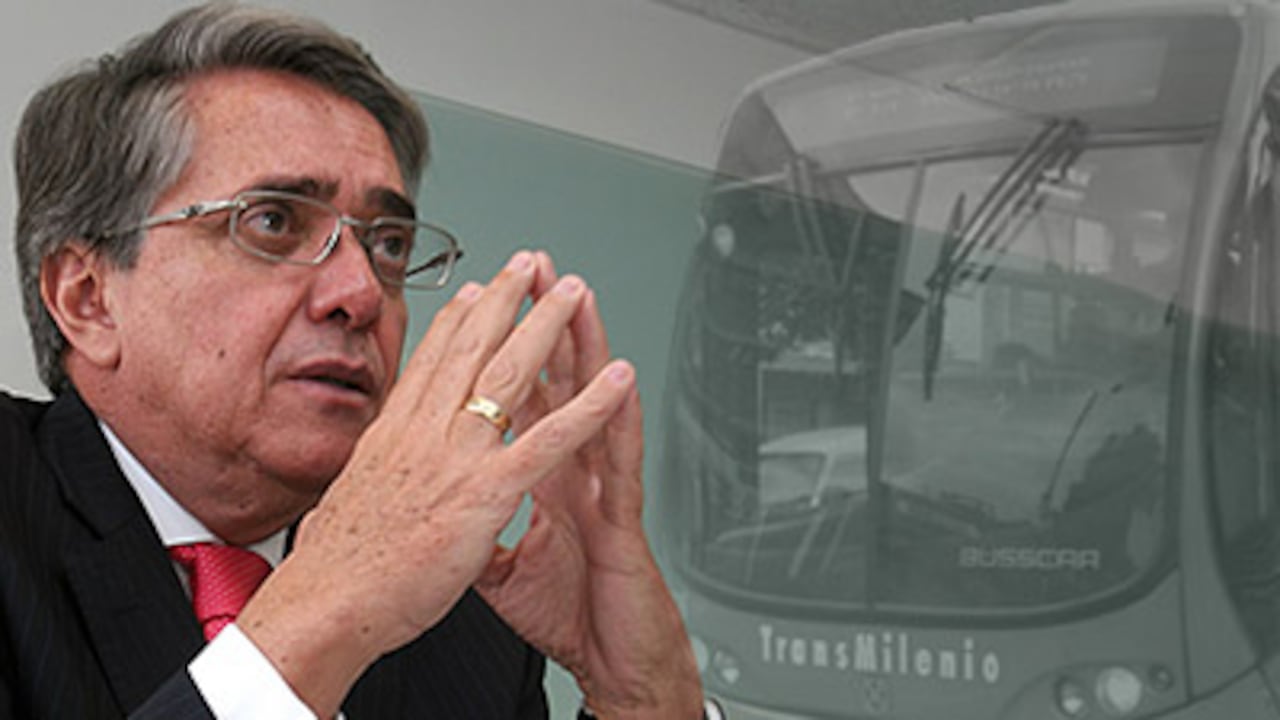 Minsitro de Transporte Germán Cardona.