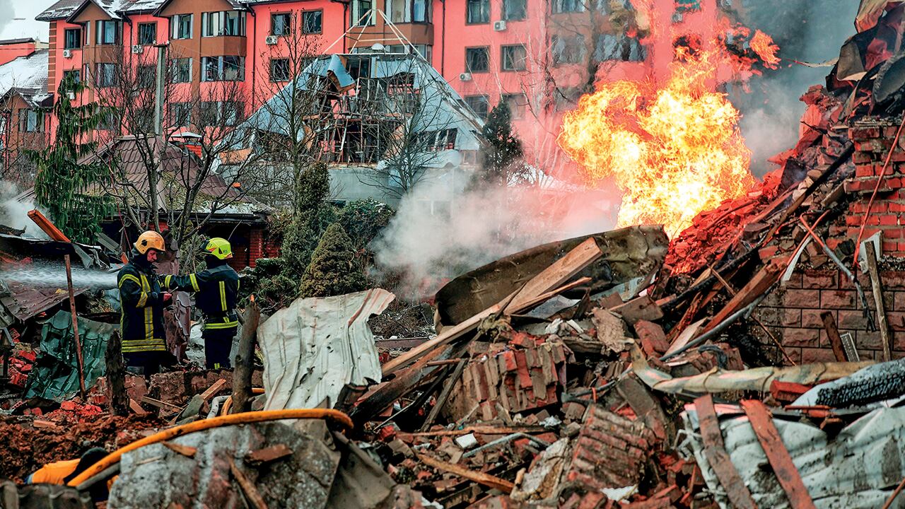 "A veces se escucha la defensa aérea, a veces explosiones cuando interceptan misiles. A veces uno se asusta, pero ya la mayoría de las veces no”.