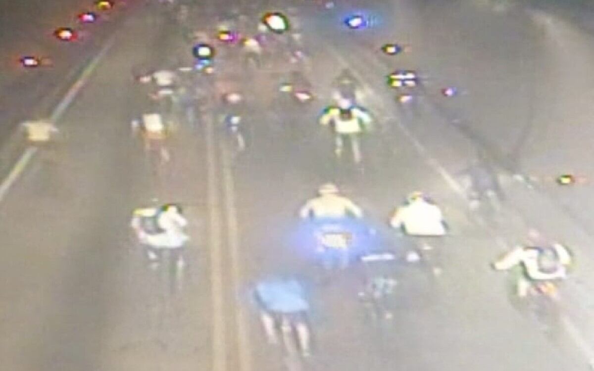 Coviandina señaló que se hizo cierre total en el sector de Boquerón por una gran afluencia de ciclistas que ingresaron a la fuerza al túnel del sector.