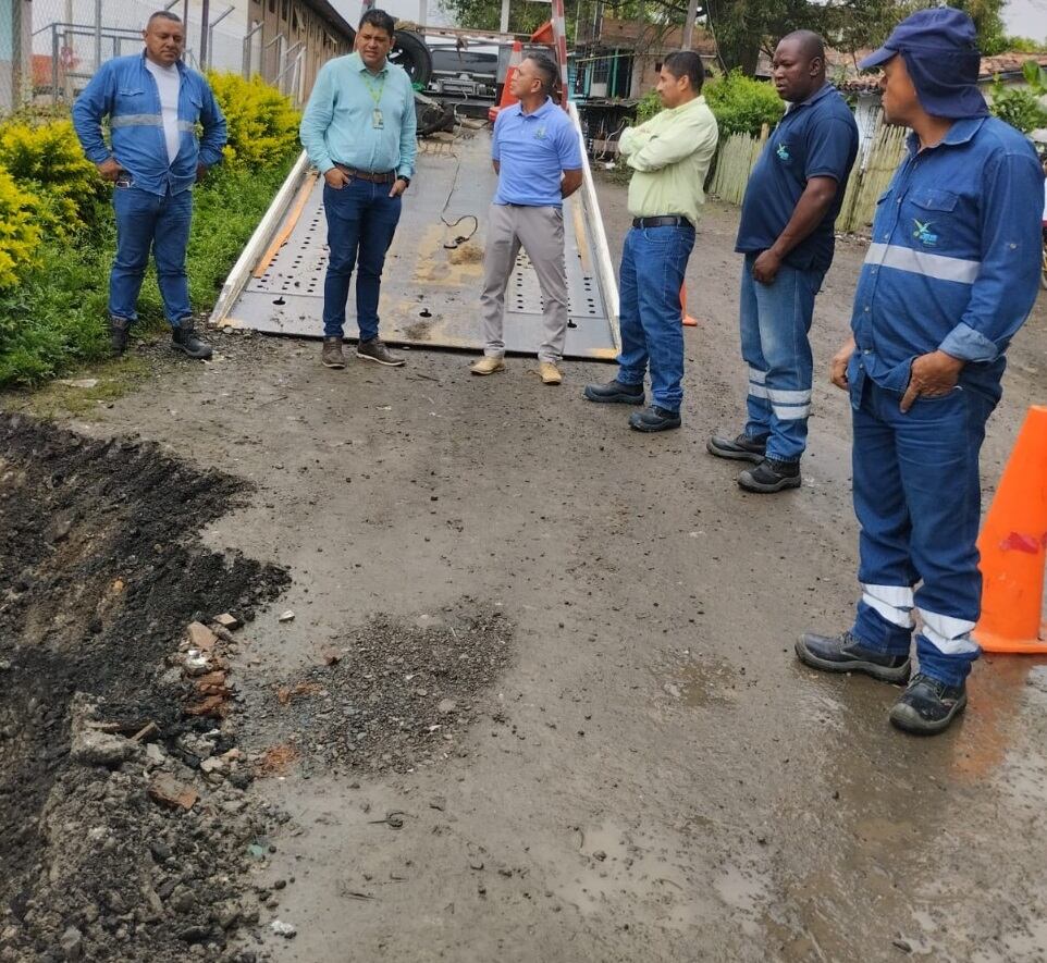 Dan apertura a la válvula que se tiene en el corregimiento Caimalito, con lo que brindan agua potable por espacio de 7 horas diarias a 843 hogares en La Virginia
