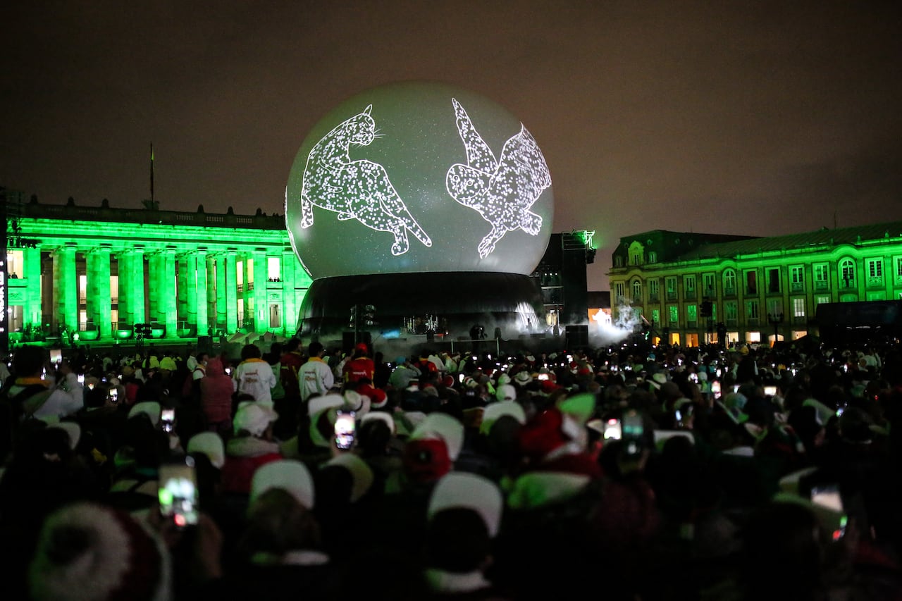 Plaza de Bolívar en medio de la esperada época de Navidad.
