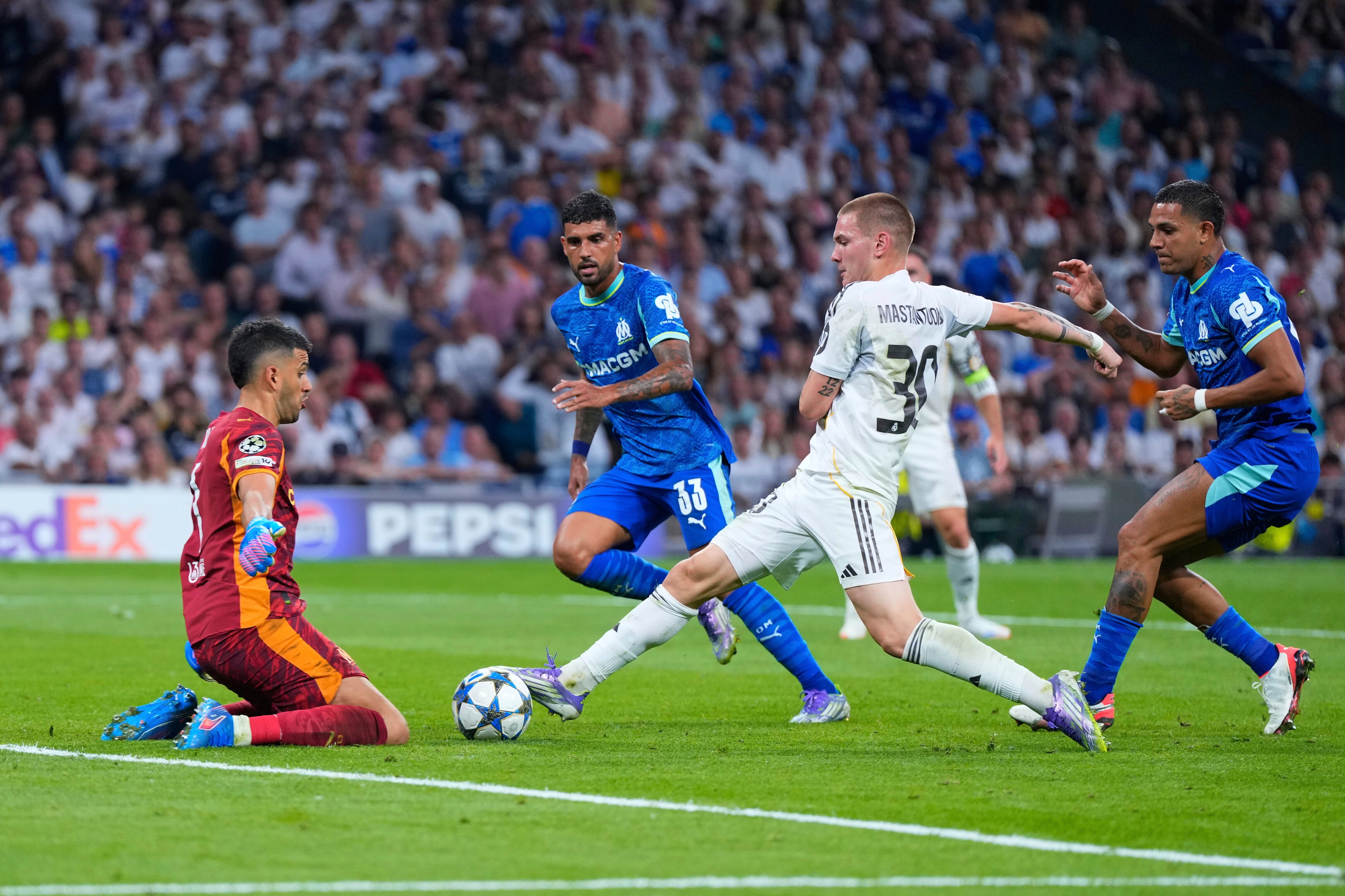 Real Madrid vs. Marsella: apasionante partido en la capital española.