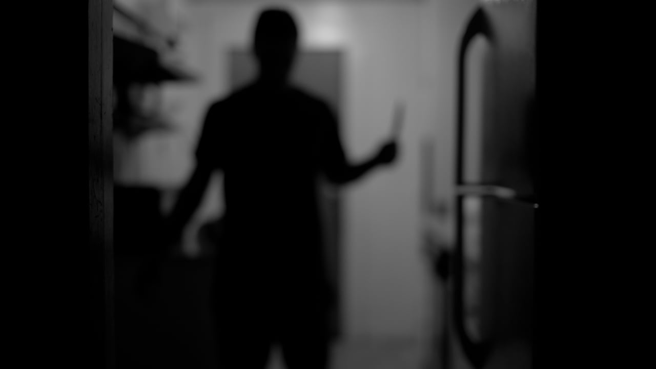 El objetivo de los delincuentes era llegar hasta una bodega contigua en la que se almacenaban licores parar robarlos y también llevarse el dinero que se encontraba en el lugar.