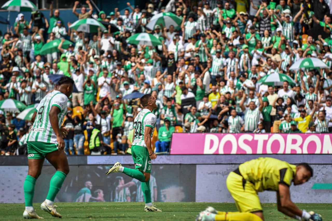 Juan Bauzá celebrando su gol con Atlético Nacional