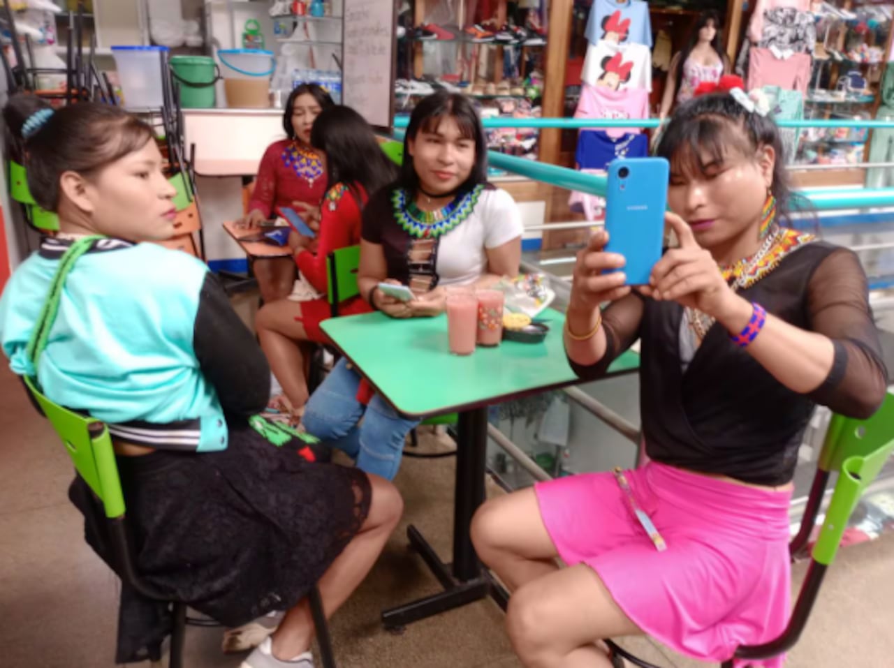 Las indígenas trans, o ‘mariposas del café’, como se hacen llamar, han sido expulsadas de sus comunidades por su orientación sexual