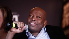 Faustino 'El Tino' Asprilla, exfutbolista colombiano, toma partido de las elecciones presidenciales.