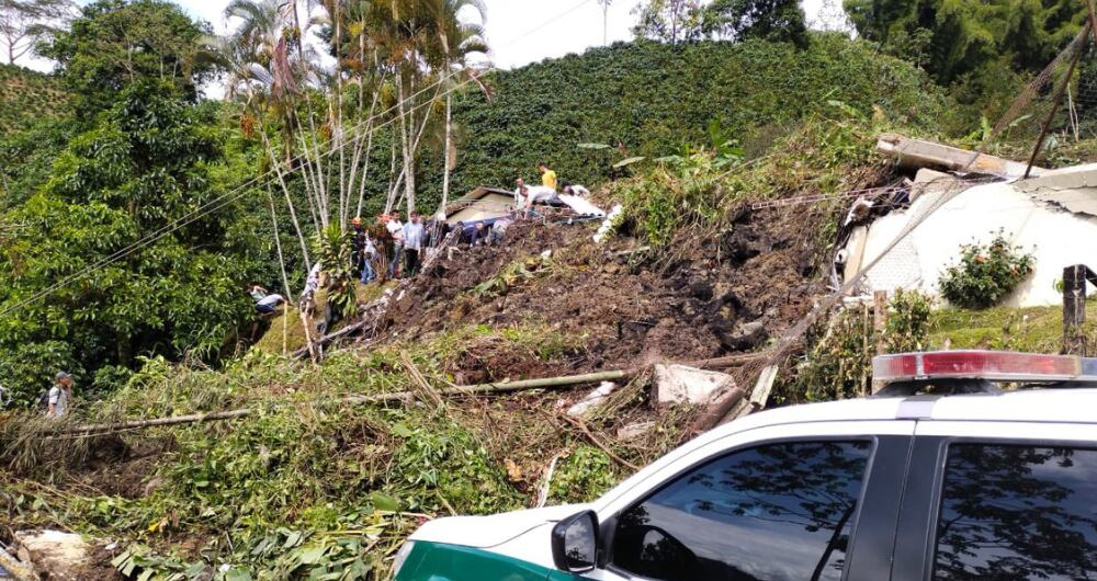 Deslizamiento de tierra en colegio de Andes, Antioquia.