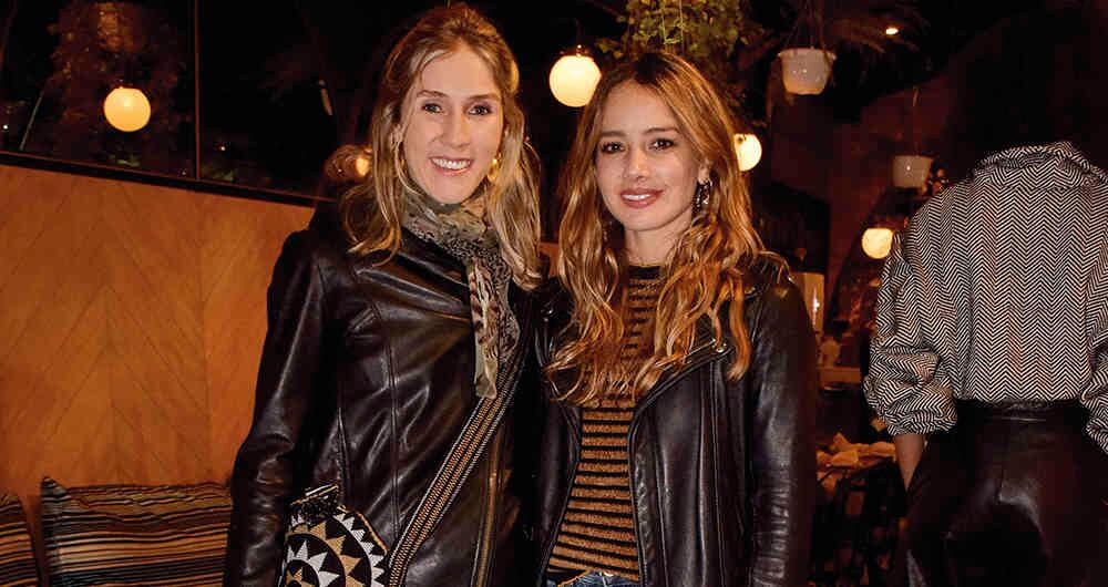 Manuela Castaño y Juanita Gil.