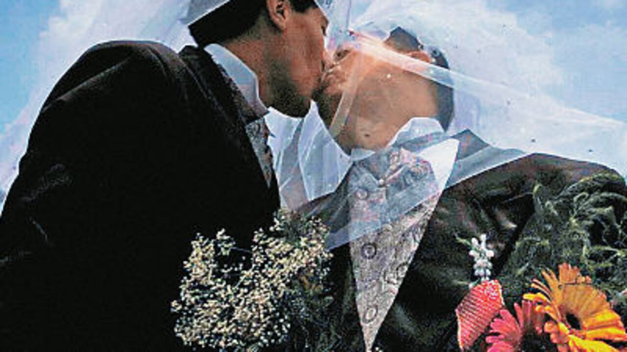 Los matrimonios del mismo sexo han sido reconocidos plenamente en países americanos como México, Argentina o Canadá y en nueve de los 50 estados de EE.UU. En Colombia tendrán que ser reglamentados por el Congreso antes de junio del próximo año.
