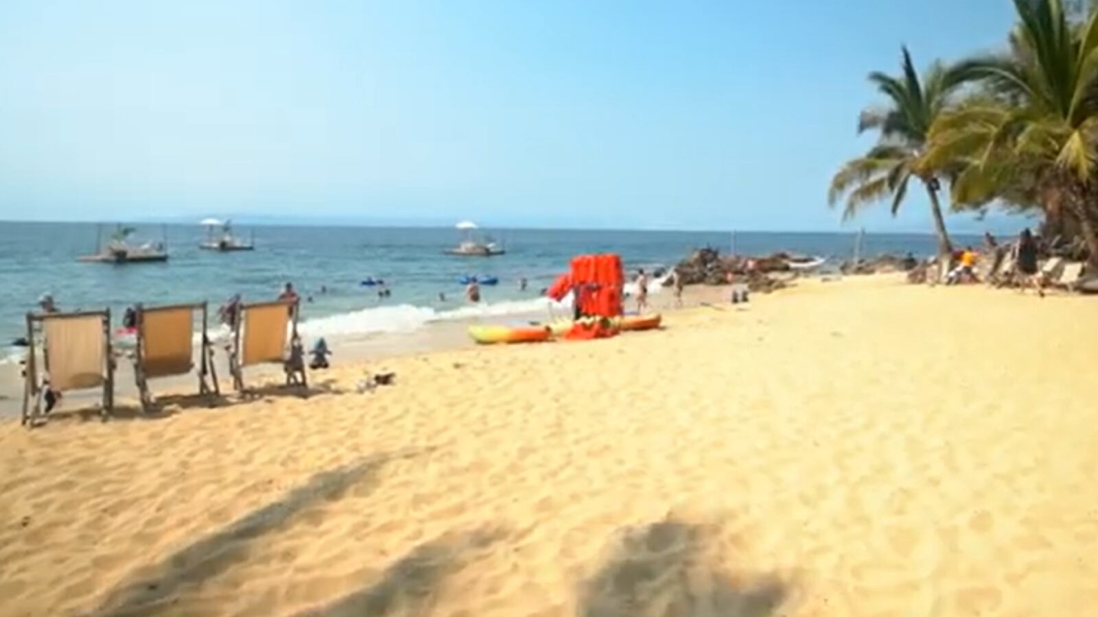 Playa Caletas, un paraíso para descansar y relajarse
