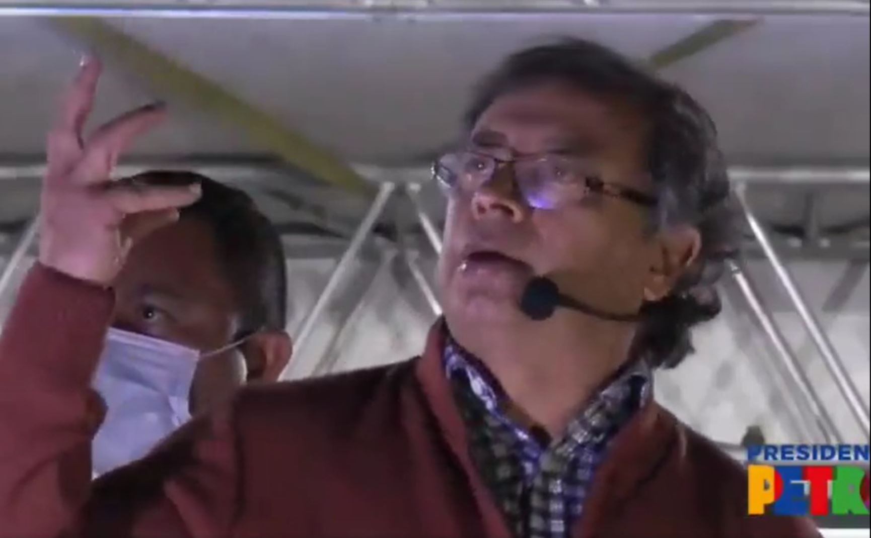 El candidato fue grabado en aparente estado de alicoramiento durante un discruso en Boyacá.