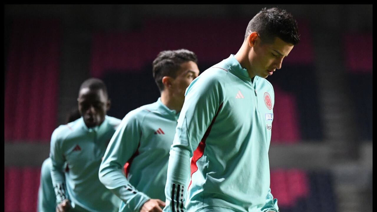 James Rodríguez no terminpo el entrenamiento con la Selección Colombia de cara al duelo con Japón
