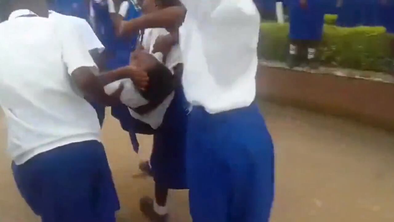 El hecho tuvo lugar en Kakamega, una localidad en el país africano, justo en la escuela secundaria de señoritas Eregi.
