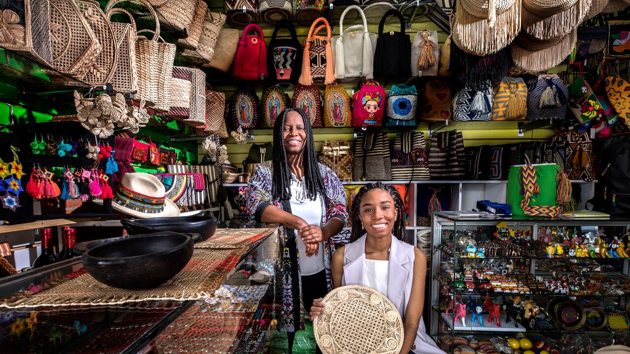 Artesanos vasijas de arcilla vereda la Chamba-Tolima.
Fotos para Premio a la Innovación social Allianz.
El Guamo-Tolima Febrero 8 de 2021.
Foto: Juan Carlos Sierra-Revista Semana.