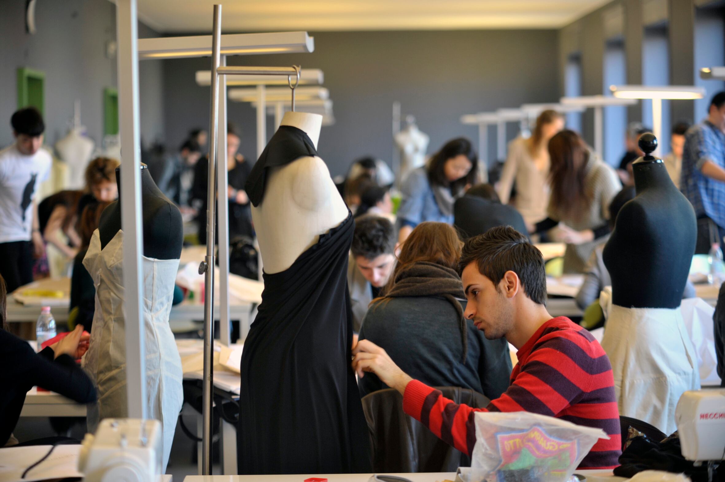 La moda, el diseño y el arte son eje fundamental del Istituto Marangoni, que fue fundado en Milán, en 1935, por Giulio Marangoni