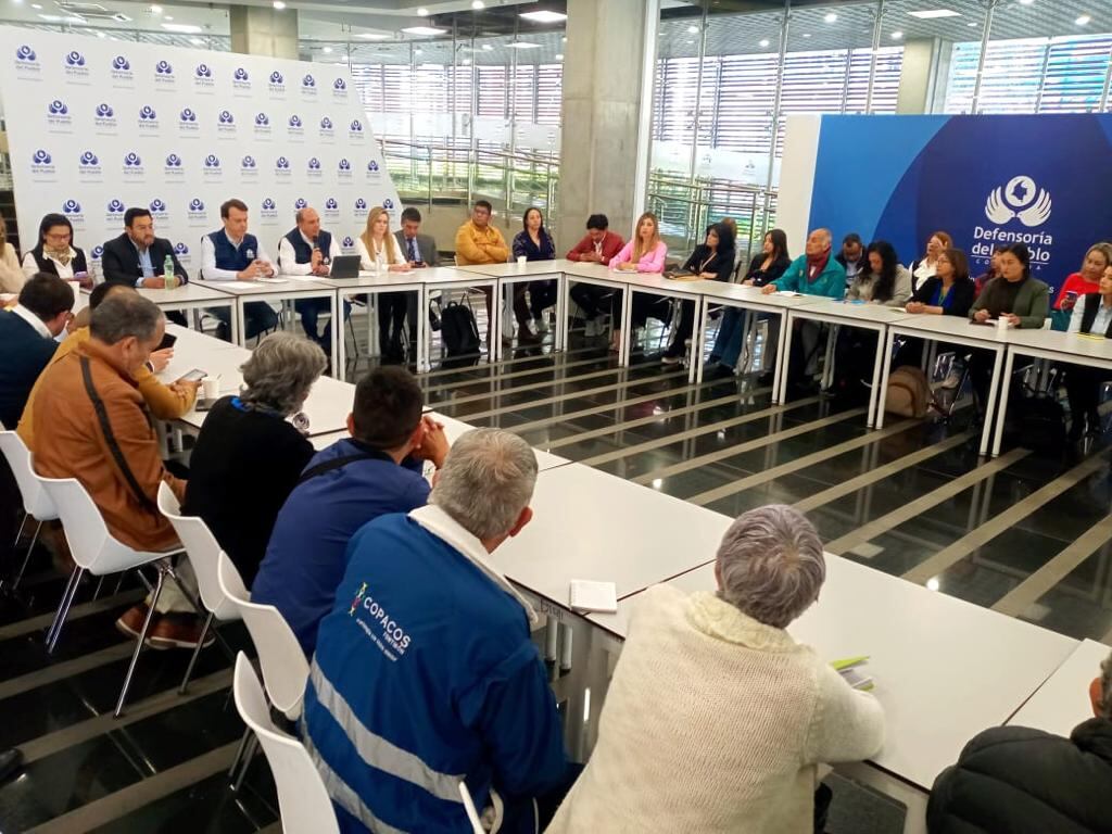 Defensoría diálogos reforma a la salud