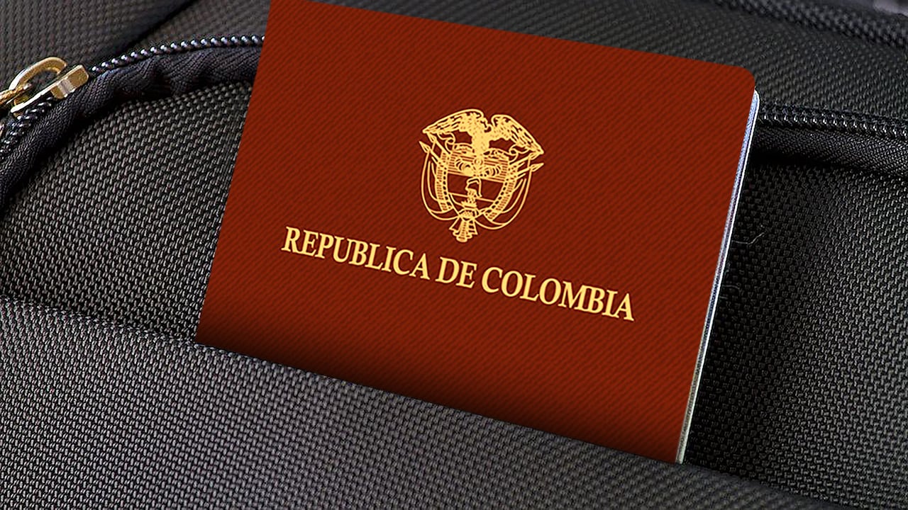 El pasaporte es un documento que identifica al colombiano en el extranjero. Foto: Getty Images