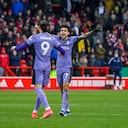 Darwin Núñez del Liverpool, izquierda, y Luis Díaz del Liverpool celebran al final del partido de fútbol de la Liga Premier inglesa entre Nottingham Forest y Liverpool en el estadio del City en Nottingham, Inglaterra, el sábado 2 de marzo de 2024. (Foto AP/Rui Vieira)