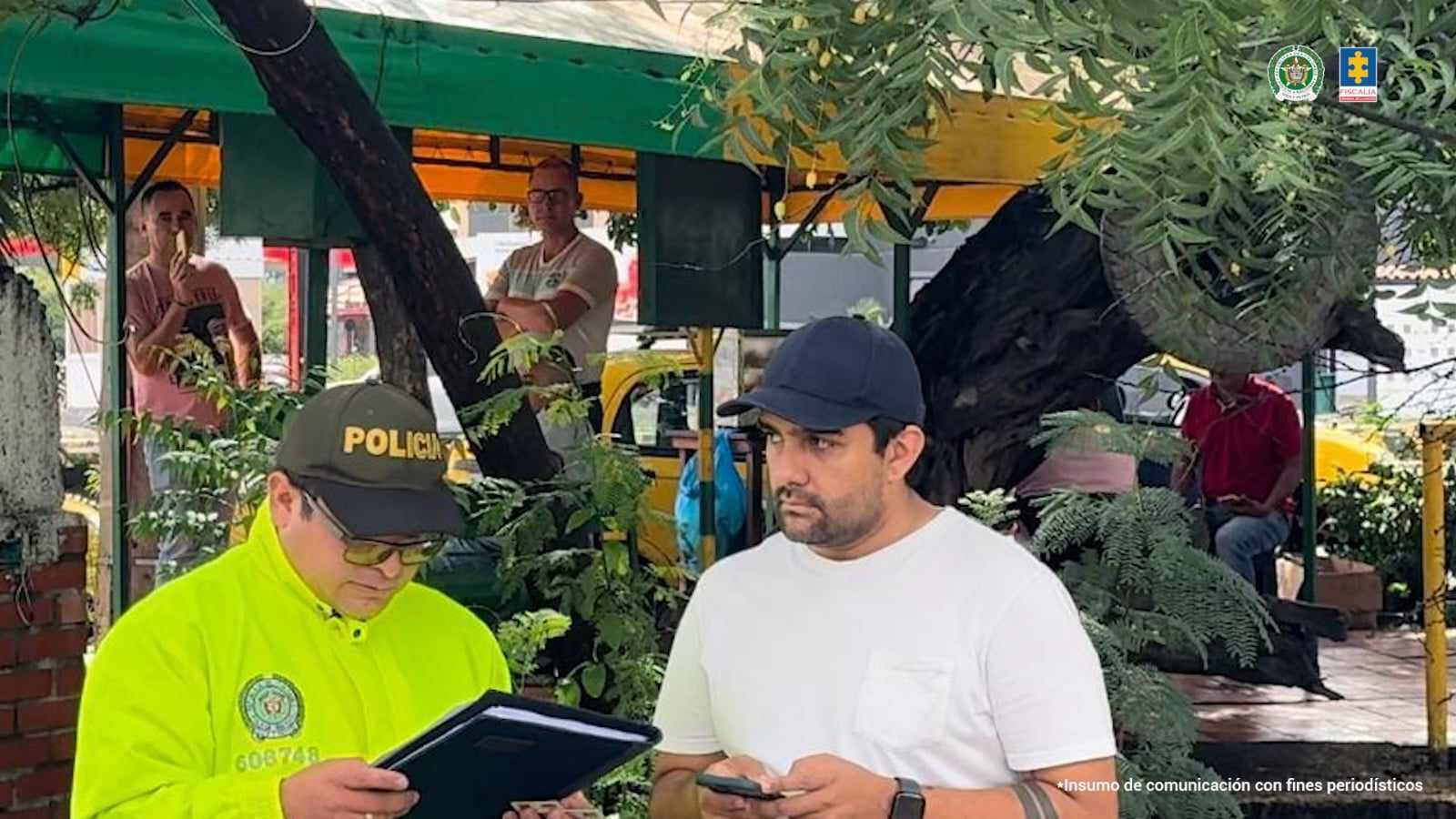 Los capturados que estarían implicados en el ingreso por el puerto de Buenaventura, en el Valle del Cauca de mercancía de contrabando proveniente de Panamá.