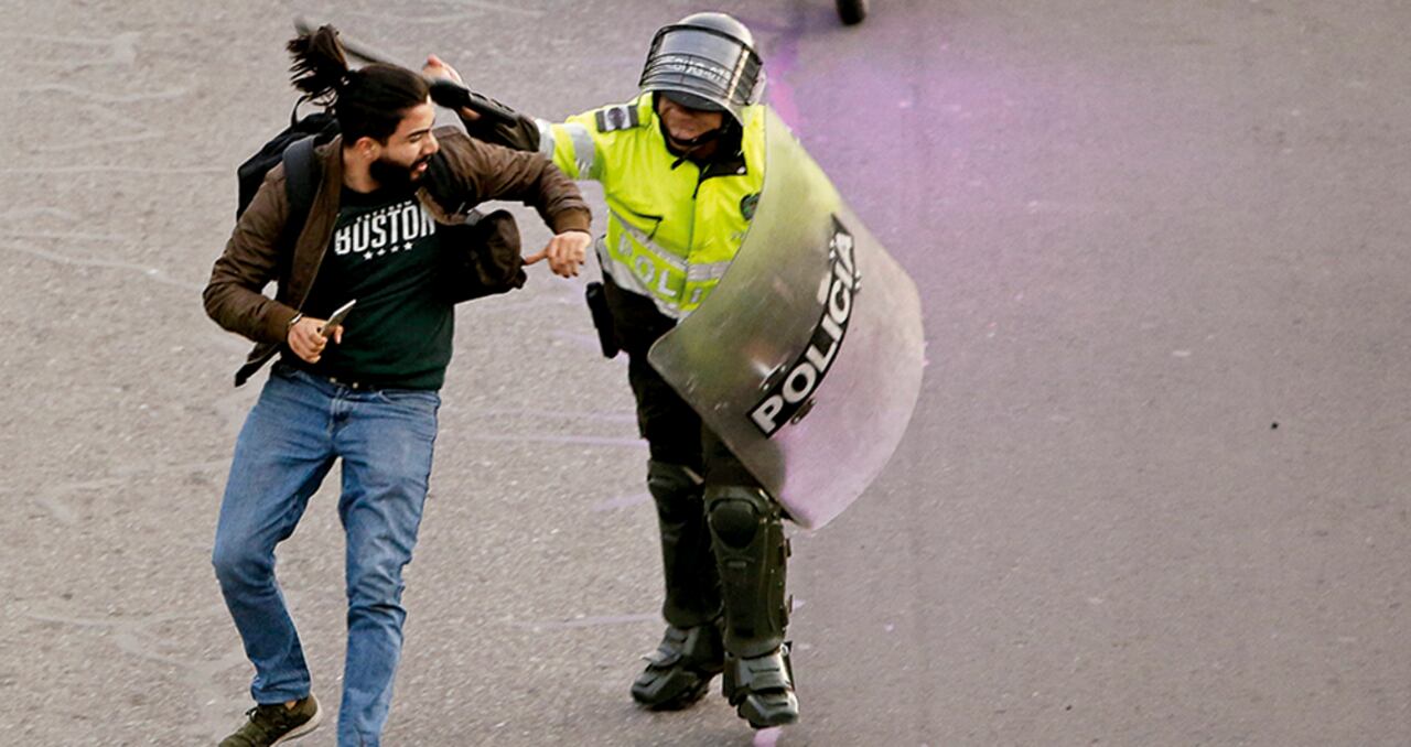En las protestas se han presentado excesos de los manifestantes, de la policía y del Esmad.