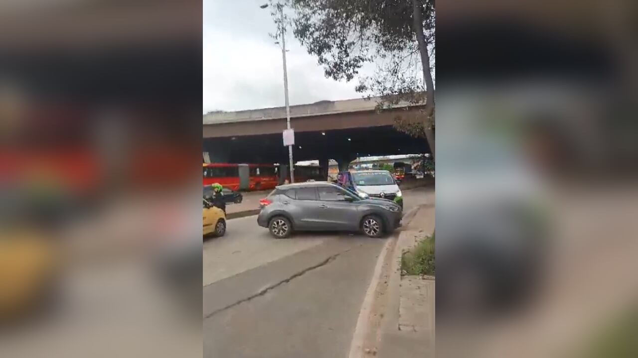 El lugar estaba custodiado por uniformados de la Policía.