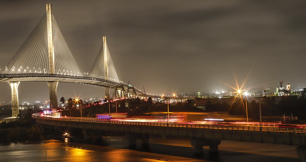 El puente Pumarejo de Barranquilla tuvo una inversión de 800.000 millones de pesos.