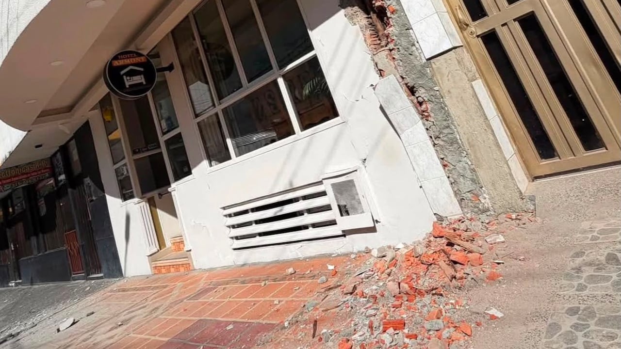 Afectaciones en Calarcá por el terremoto de este lunes, 10 de agosto.