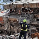 Después del terremoto de magnitud 7.4, el día lunes 10 de Agosto de 2026 y que sacudió a la ciudad de Cali, se inició la búsqueda de sobrevivientes del edificio colapsado Casa Médica Veno-Estil i.