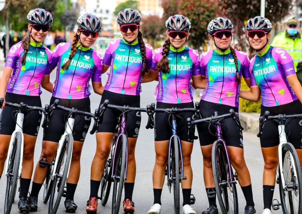 Equipo de ciclismo Mujeres Antioquia - Orgullo Paisa, parte del programa Antioquia en Bici