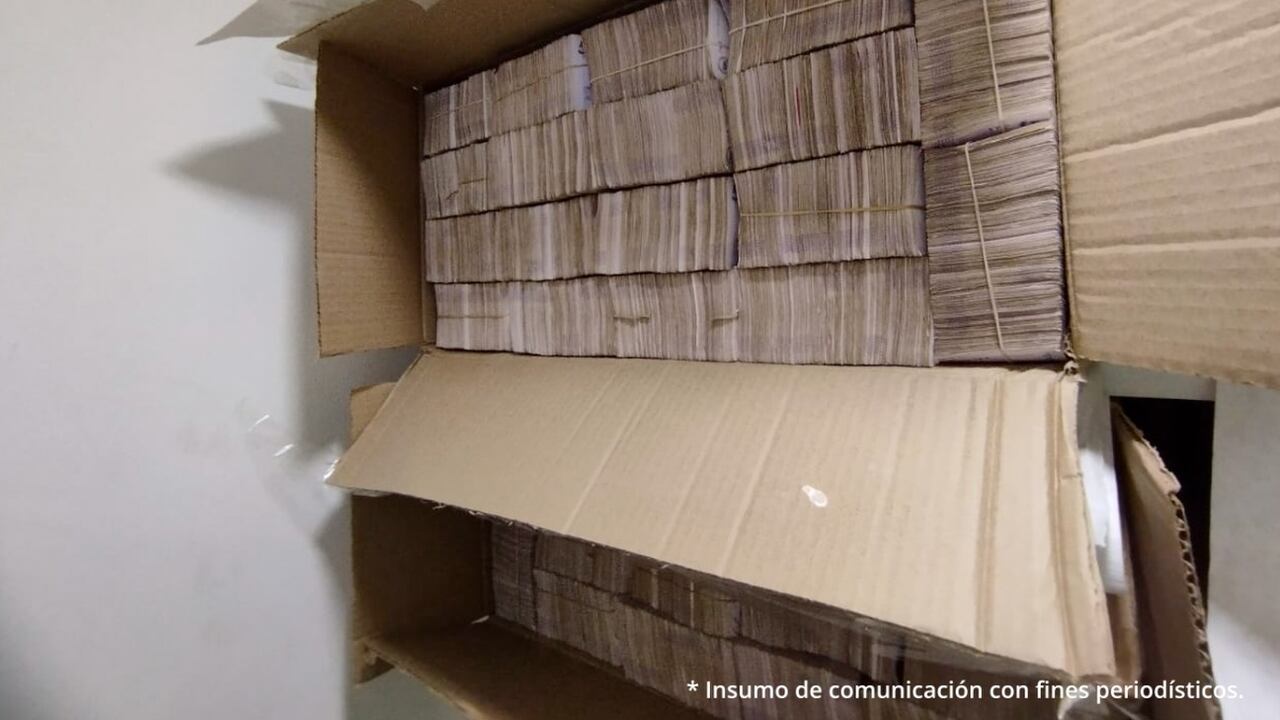 Los clientes de la organización
ilegal lograban apropiarse del IVA que estaban obligados a recaudar y entregar a la DIAN.