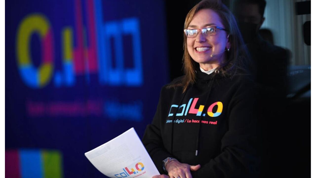 La Ministra de las TIC es Carmen Ligia Valderrama.