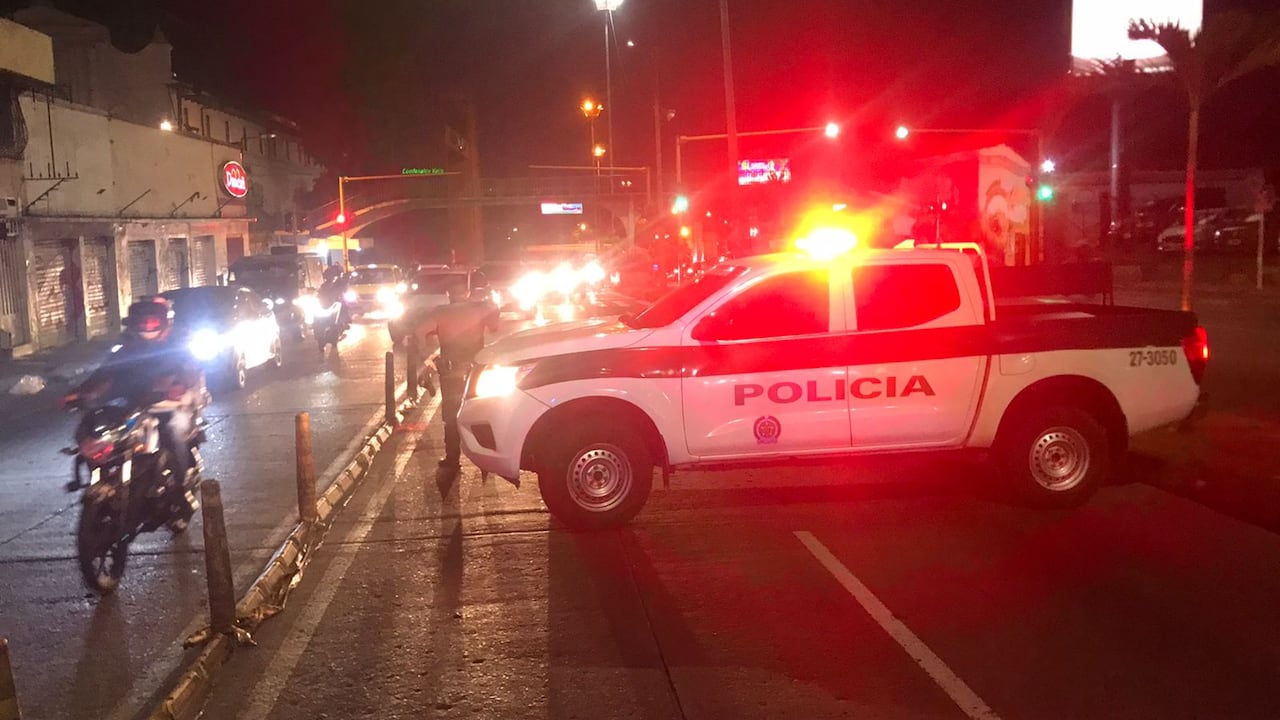 Las autoridades cerraron el Túnel Mundialista para evitar que los motociclistas lo invadieran.