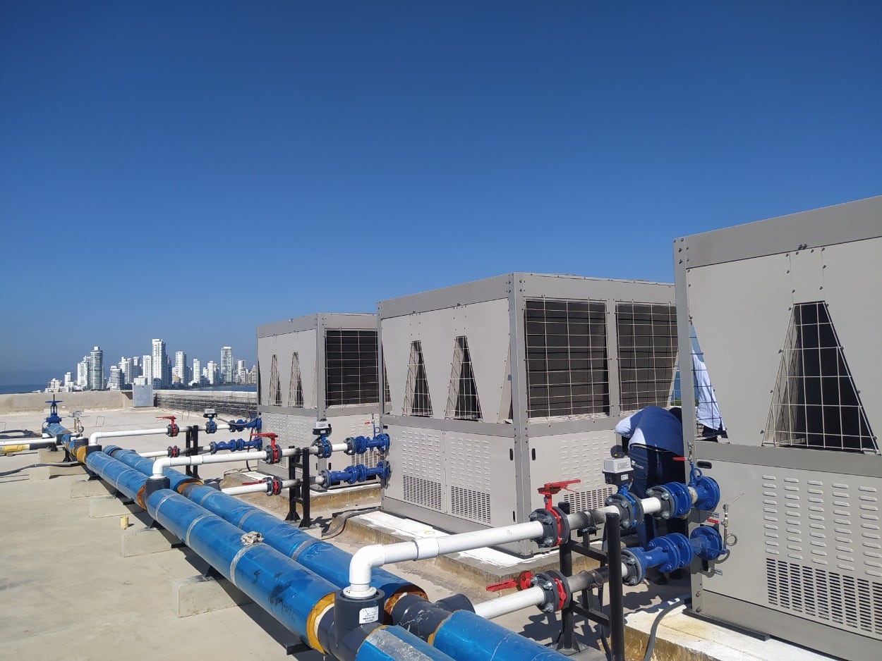 Para hacer parte de esta academia de formación no se requiere estar en una ciudad específica, ya que la unidad de negocio LG Business Solutions imparte capacitaciones presenciales programadas a nivel regional, y mensualmente ofrece una programación virtual.