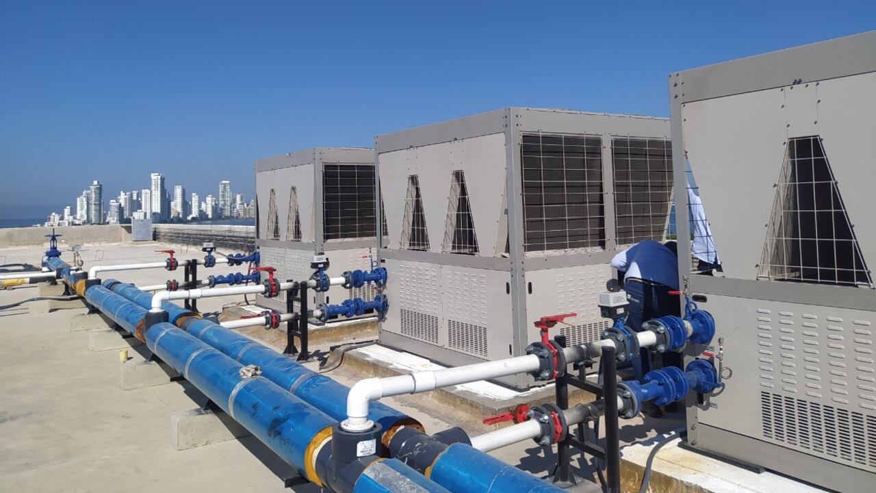 Para hacer parte de esta academia de formación no se requiere estar en una ciudad específica, ya que la unidad de negocio LG Business Solutions imparte capacitaciones presenciales programadas a nivel regional, y mensualmente ofrece una programación virtual.