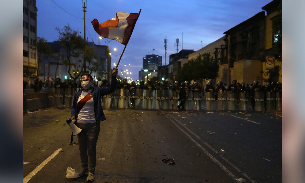 Este lunes la cifra de personas muertas como resultado de las confrontaciones de manifestantes y policía ascendió a 4.