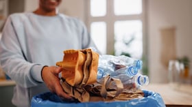 Separar correctamente los residuos ayuda a proteger los ecosistemas y a preservar los recursos naturales para las futuras generaciones.