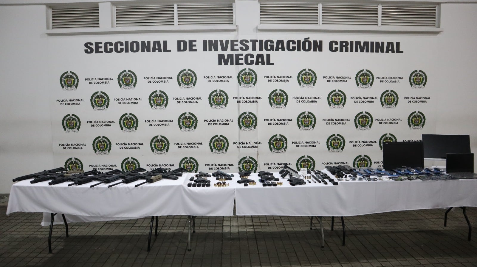 Arsenal de guerra incautado en Cali