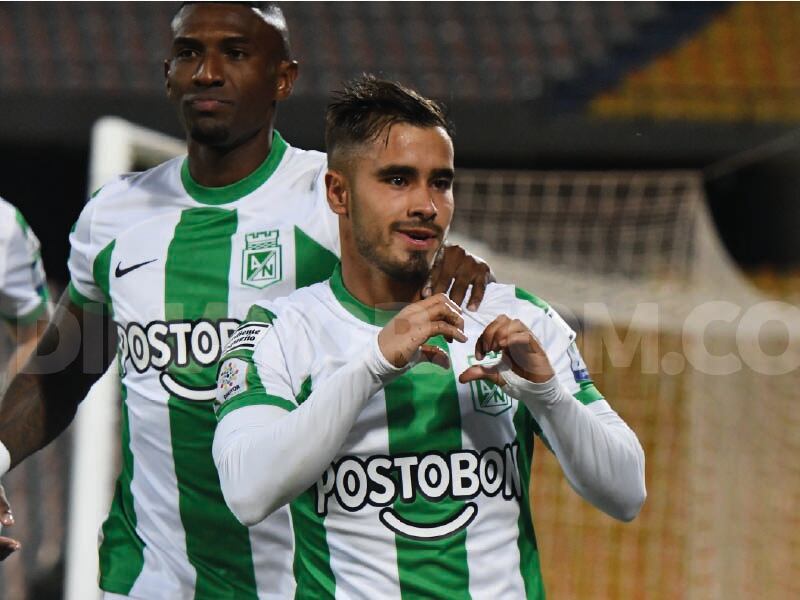 Tomás Ángel celebrando su doblete frente a América