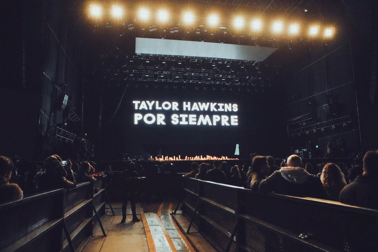 TAYLOR HAWKINS POR SIEMPRE