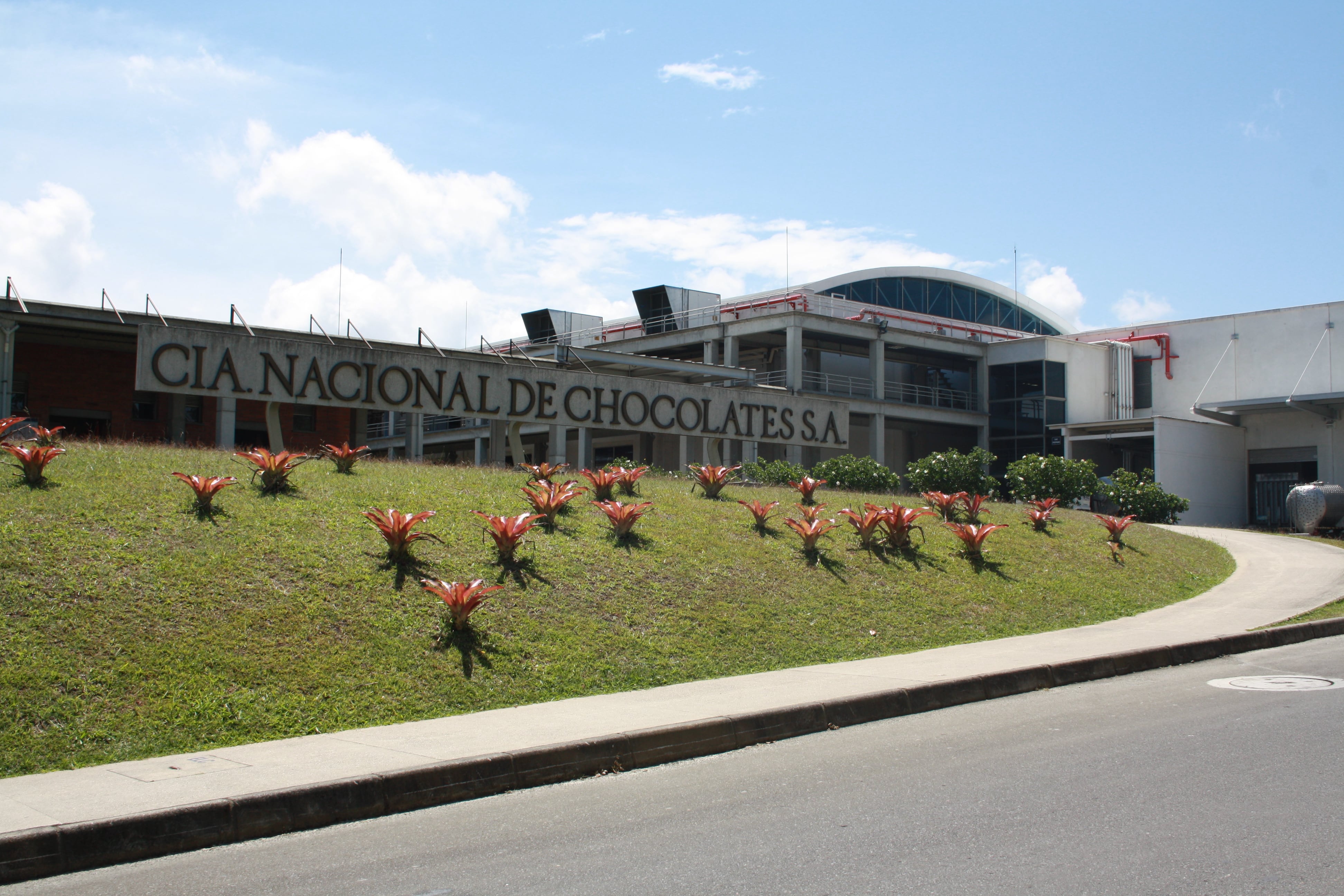 Nutresa tuvo su origen en la Compañía Nacional de Chocolates.